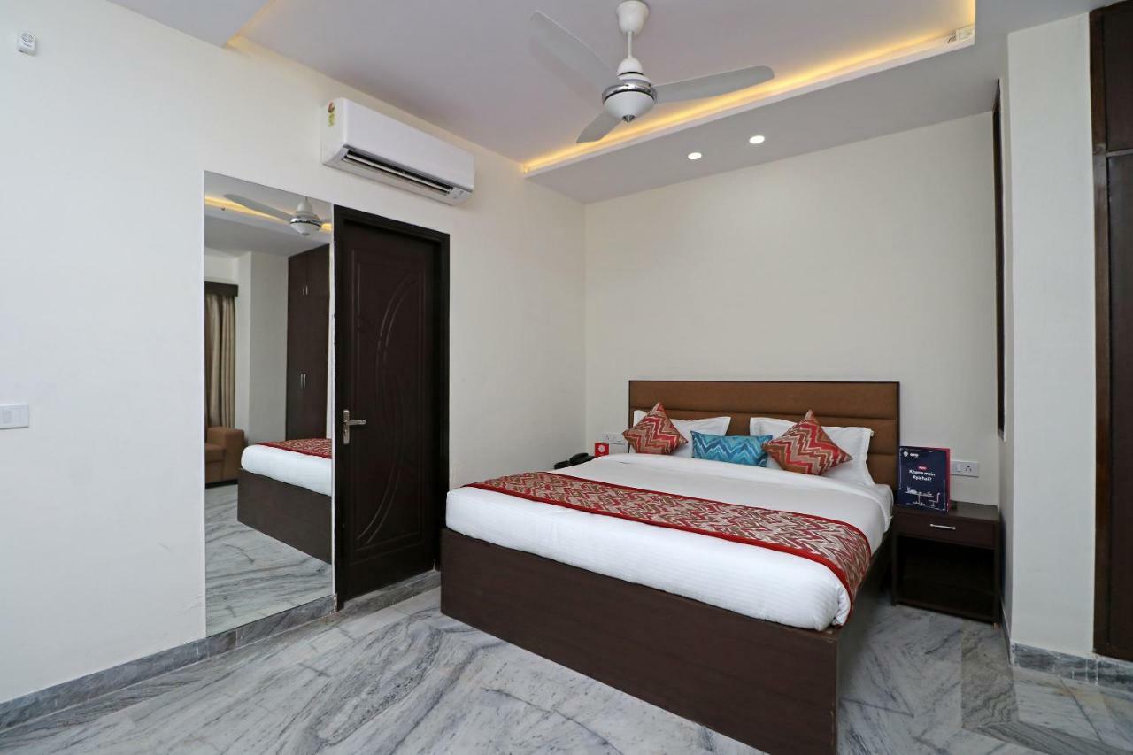 Hotel Sar Kamla Dham Skd Vrindavan Fully Vaccinated Staff Exterior foto